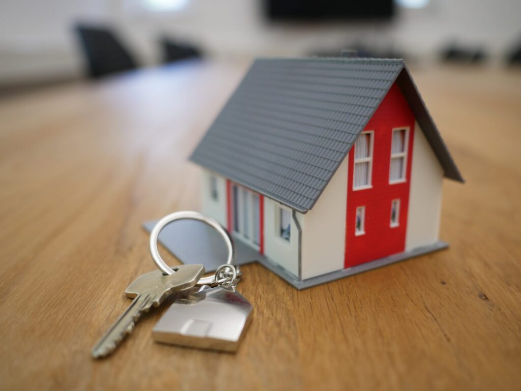 Retención por venta de inmueble | Non-resident property tax retention |